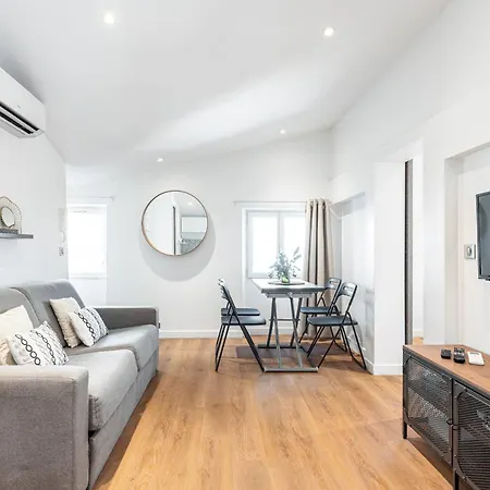 Ultra 2 Bdr - Rue De France Apartmán *